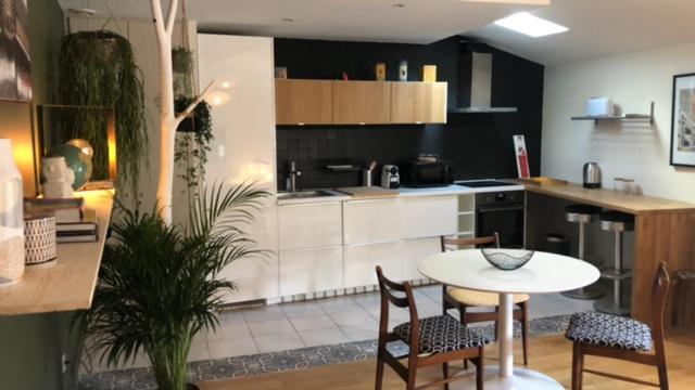 Atipyc Nimes Apartamento Exterior foto