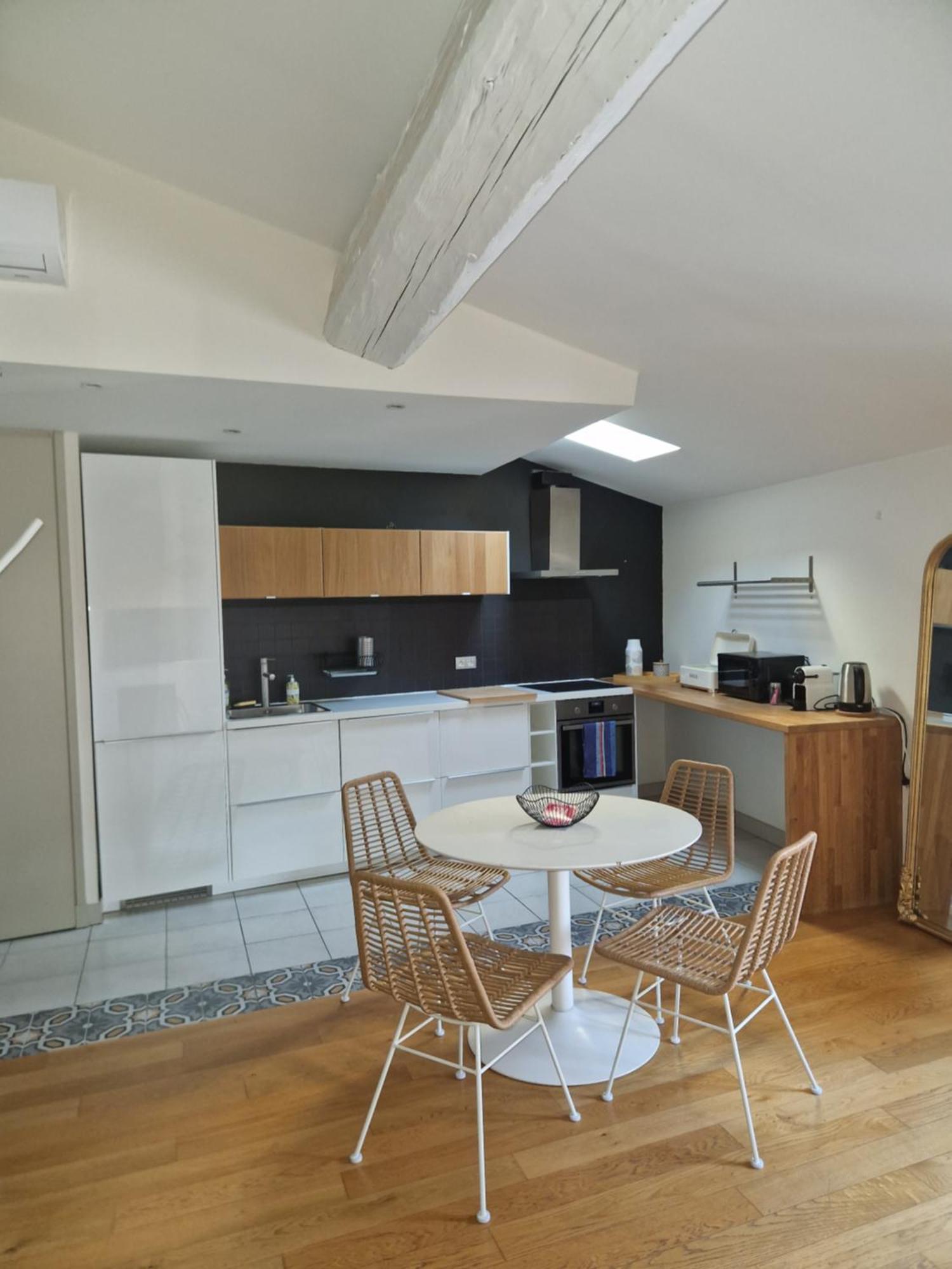 Atipyc Nimes Apartamento Exterior foto